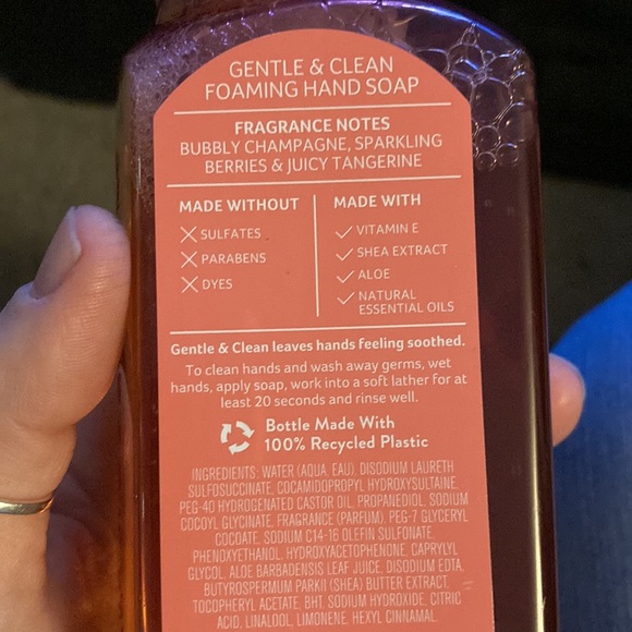 🤑🤑🤑🤑3 for 20$🤑🤑🤑🤑 Bath & Body Works Champagne Toast Hand Soap - Picture 3 of 4